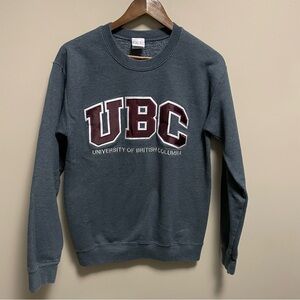 UBC University of British Columbia Varsity Grey Crewneck Sweatshirt Size Small